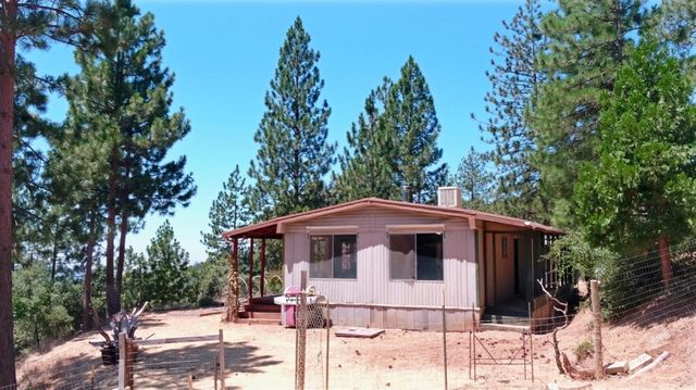 5695 Donkey Ln, Coulterville, CA 95311