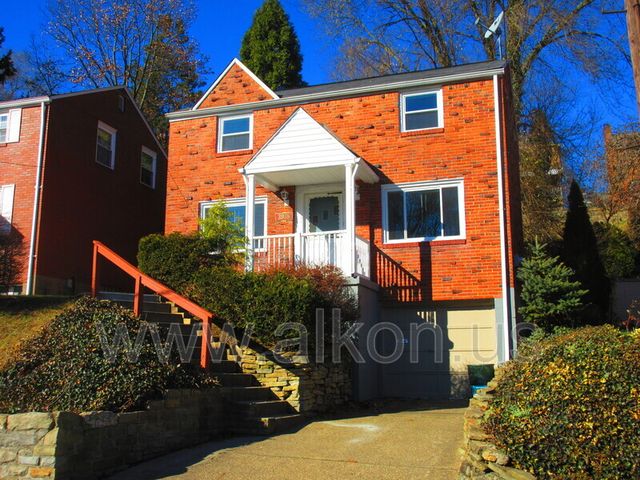3938 Meadowbrook Blvd, Pittsburgh, PA 15227