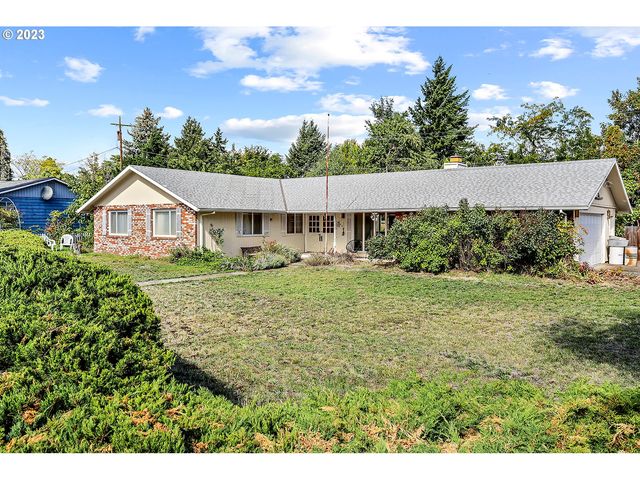 3604 Holly Dr, Hood River, OR 97031