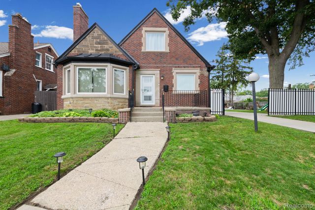19371 Monica St, Detroit, MI 48221