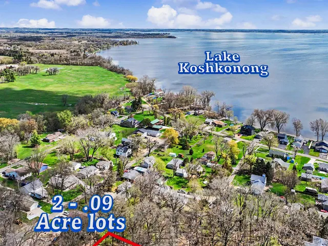 136 Beach St, Edgerton, WI 53534