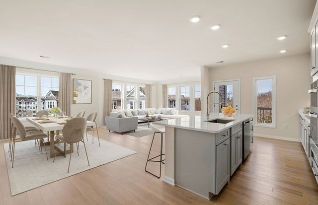 320 Martins Lndg #2501, North Reading, MA 01864