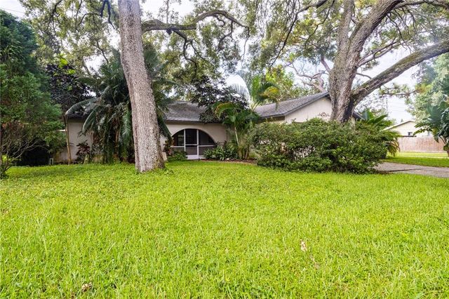 2117 Briarway Dr, Clearwater, FL 33763
