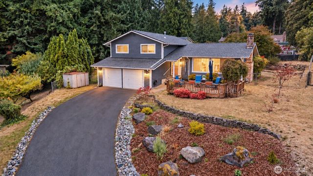 7067 Navajo Trail NE, Bremerton, WA 98311