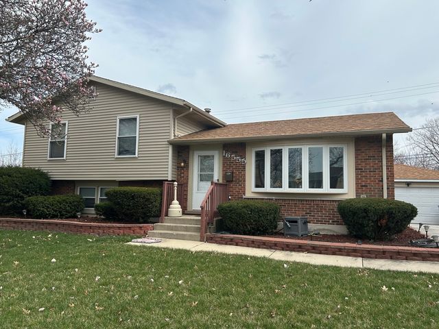 16555 Woodlawn West Ave, South Holland, IL 60473