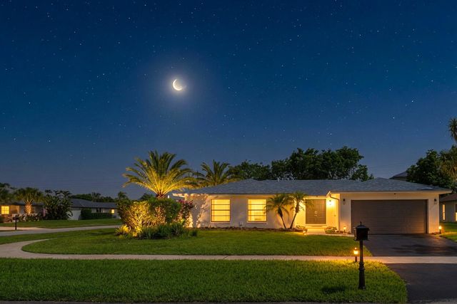 4854 ACORN Drive, Boca Raton, FL 33487