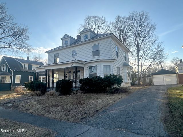 28 McKinley Ter, Pittsfield, MA 01201