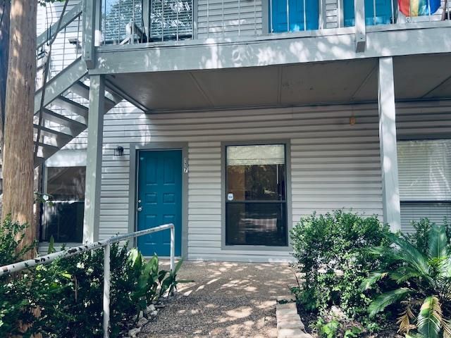 802 S  1st St #117, Austin, TX 78704