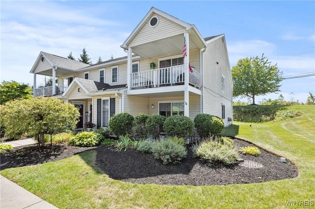 4330 Berkley Pl #E4, Hamburg, NY 14075