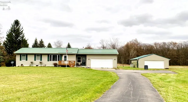 2860 Derussey Rd, Collins, OH 44826