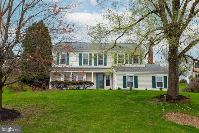 295 Cotswold Ln, West Chester, PA 19380
