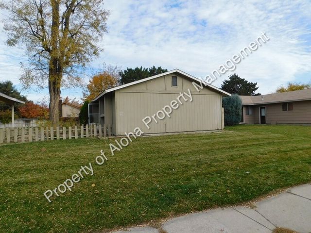 3252 S  Law Ave, Boise, ID 83706
