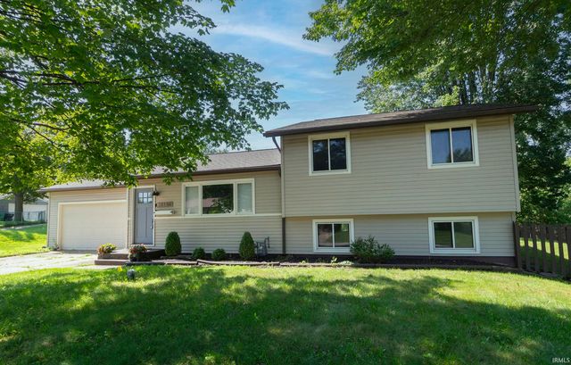 18140 Brightlingsea Pl, South Bend, IN 46637