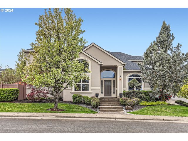 12620 SW Winterview Dr, Tigard, OR 97224