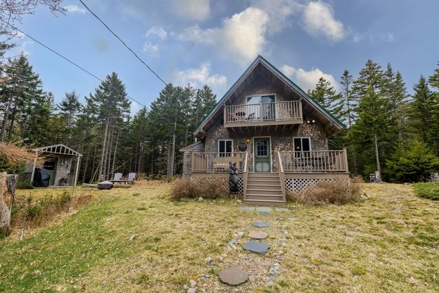 176 Lighthouse Point Road, Gouldsboro, ME 04607