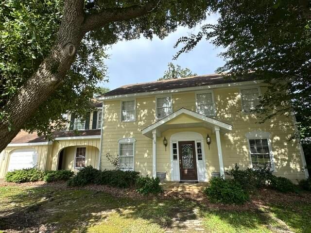 910 S  34th Ave, Hattiesburg, MS 39402