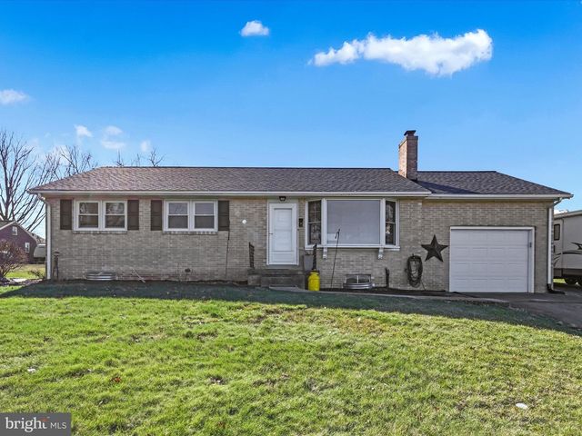 2296 Franklin Rd, Columbia, PA 17512