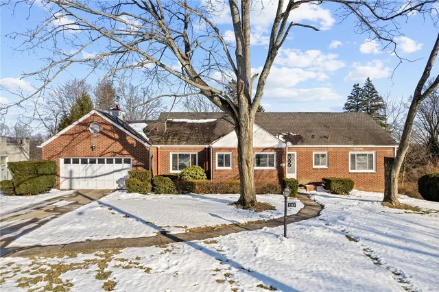 1111 Firwood Dr, Pittsburgh, PA 15243
