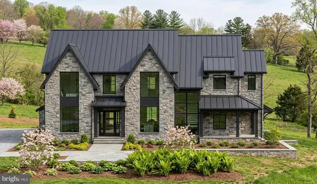 3 Timber Mill Ln, West Chester, PA 19380