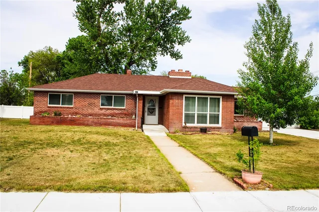 820 Walnut Street, Julesburg, CO 80737