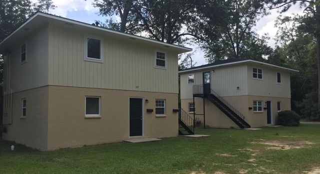 237 S  Walnut St #D, Statesboro, GA 30458