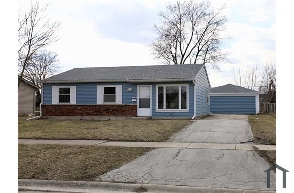 17306 Peach Grove Ln, Hazel Crest, IL 60429