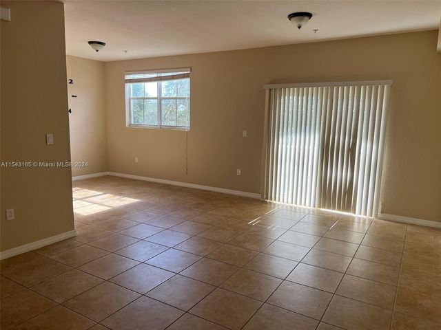 10870 NW 88th Ter #204, Doral, FL 33178