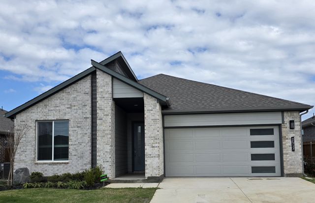 2517 Goldfinch Dr, Denton, TX 76205