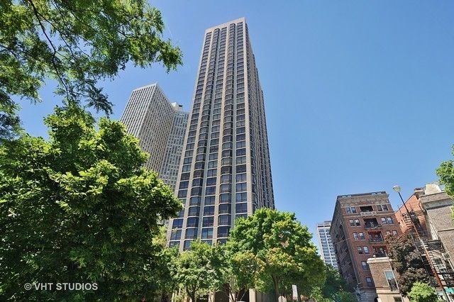 2650 N  Lakeview Ave #2102, Chicago, IL 60614