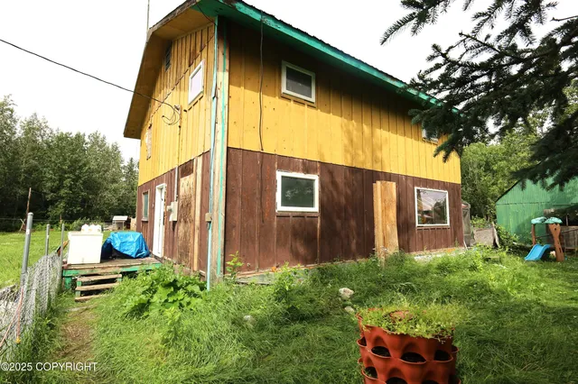 49 Mespelt Ave, Mc Grath, AK 99627