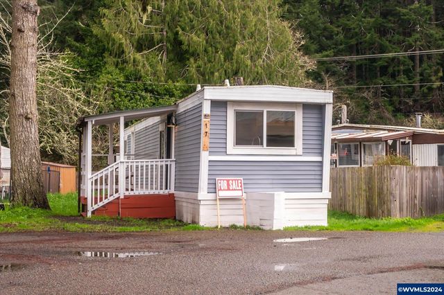 67624 Spinreel Rd, North Bend, OR 97459
