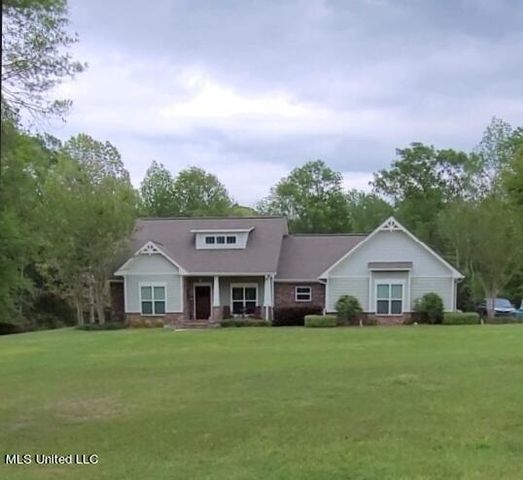 20148 Midway Rd, Terry, MS 39170