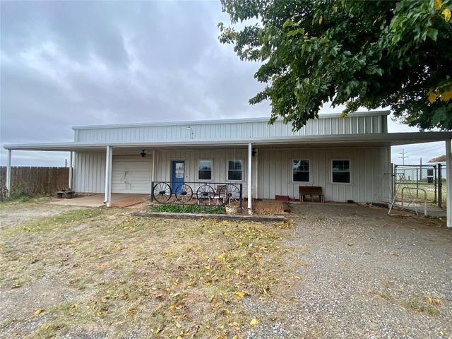 12168 N  1810 Rd, Erick, OK 73645