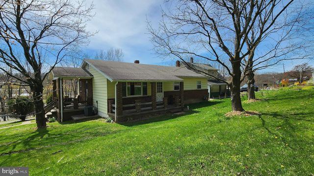 42 Mapes Ave, Clearfield, PA 16830