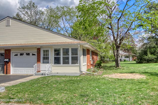 1 Wintergreen Lane #B, Manchester Township, NJ 08759
