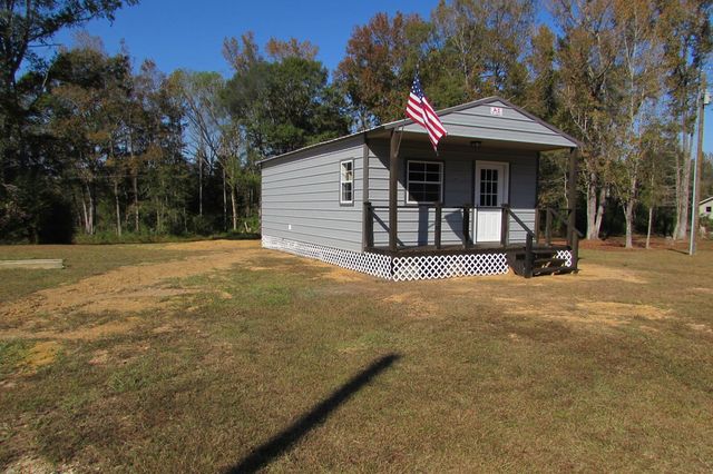 68 River Bend Rd, Columbia, MS 39429