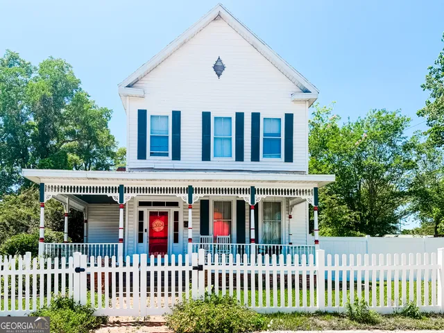 305 N  Masonic St, Millen, GA 30442