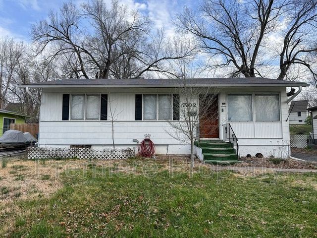 7702 E  50th Ter, Kansas City, MO 64129