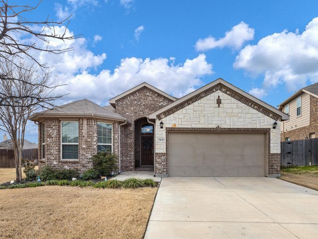 1221 Vaughna Dr, Weatherford, TX 76087