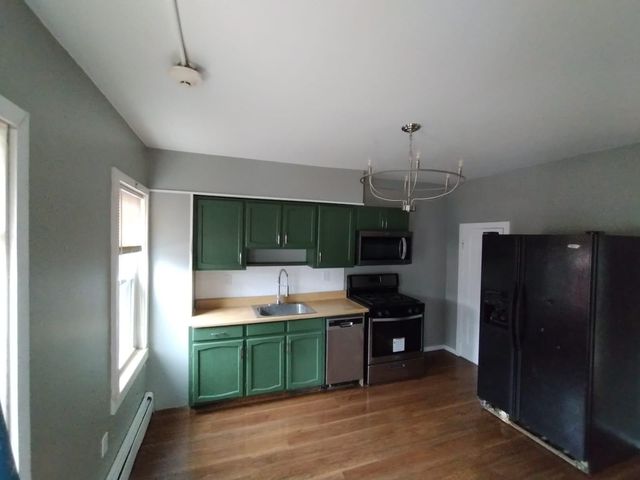 18 Scott Rd #1L, Cumberland, RI 02864