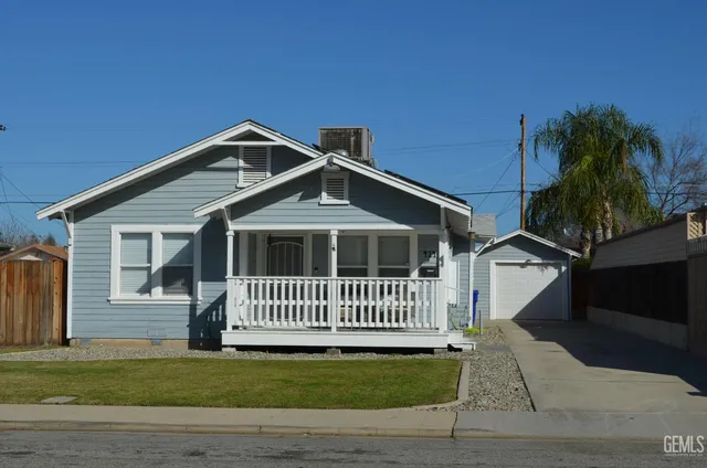414 Arvin St, Bakersfield, CA 93308