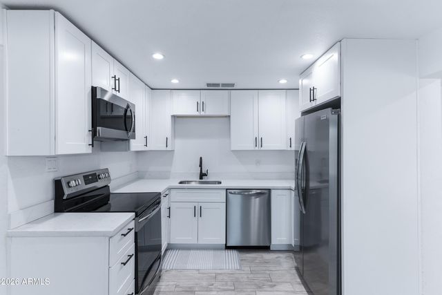 2133 W COLTER Street, Phoenix, AZ 85015
