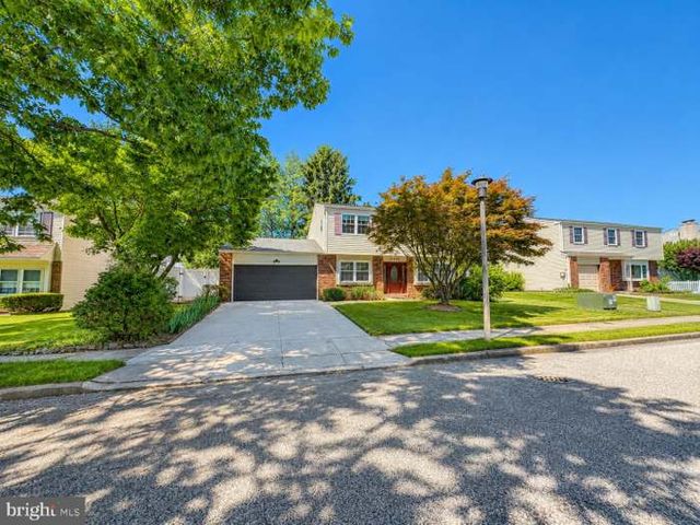 8608 Cathedral Cir, Philadelphia, PA 19128