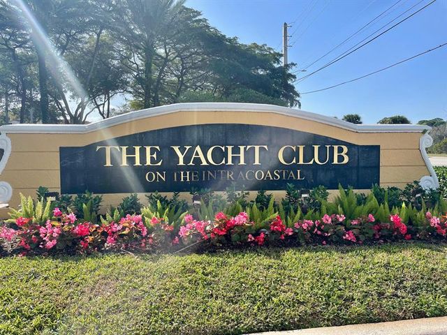 160 Yacht Club Way #109, Hypoluxo, FL 33462