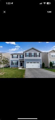 52 Winterbrook Dr, Amherst, NY 14228