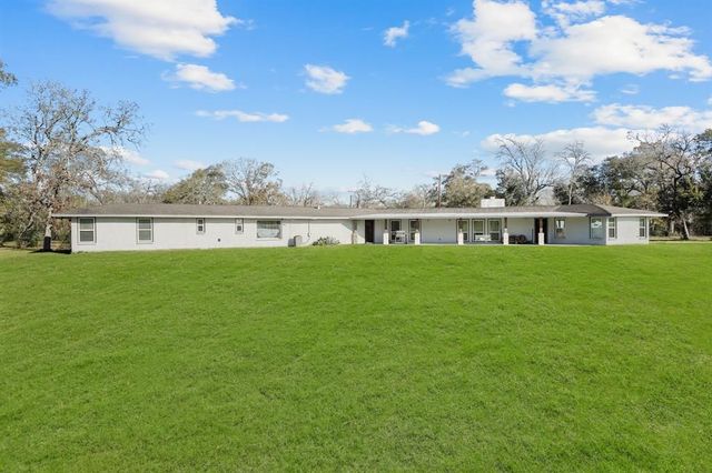 1406 W  Parkwood Ave, Friendswood, TX 77546