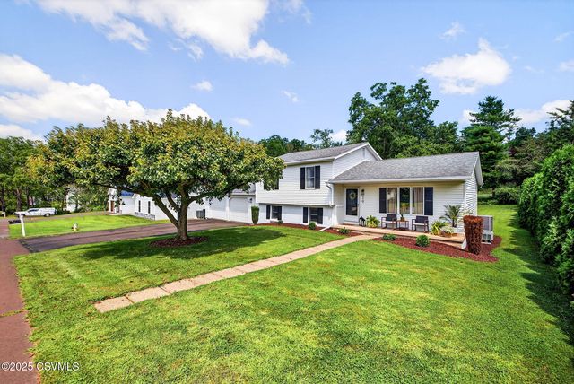 19 S  Crestwood Dr, Danville, PA 17821