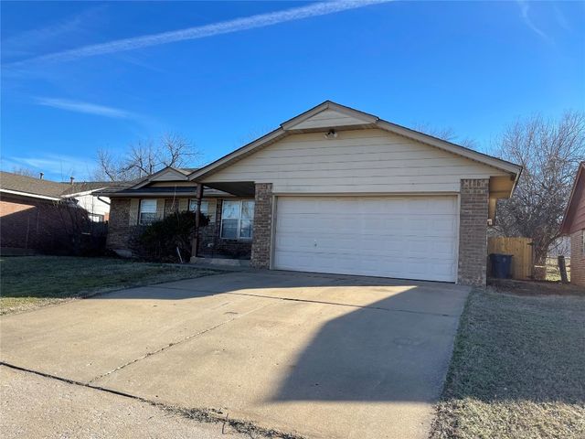 318 W  Campbell Dr, Midwest City, OK 73110