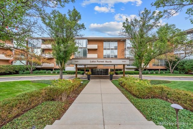 1301 N  Western Ave #215, Lake Forest, IL 60045