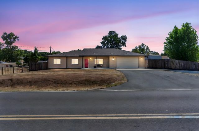 6449 Garner Pl, Valley Springs, CA 95252